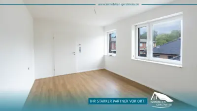 Stilvolle 3-Zimmer-Wohnung im Neubau, 1. OG – Aufzug, Balkon & Ortskernlage, 26670 Uplengen, Apartment