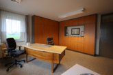6. Büro links