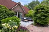 Terrasse (vom Wohnzimmer aus zugänglich)