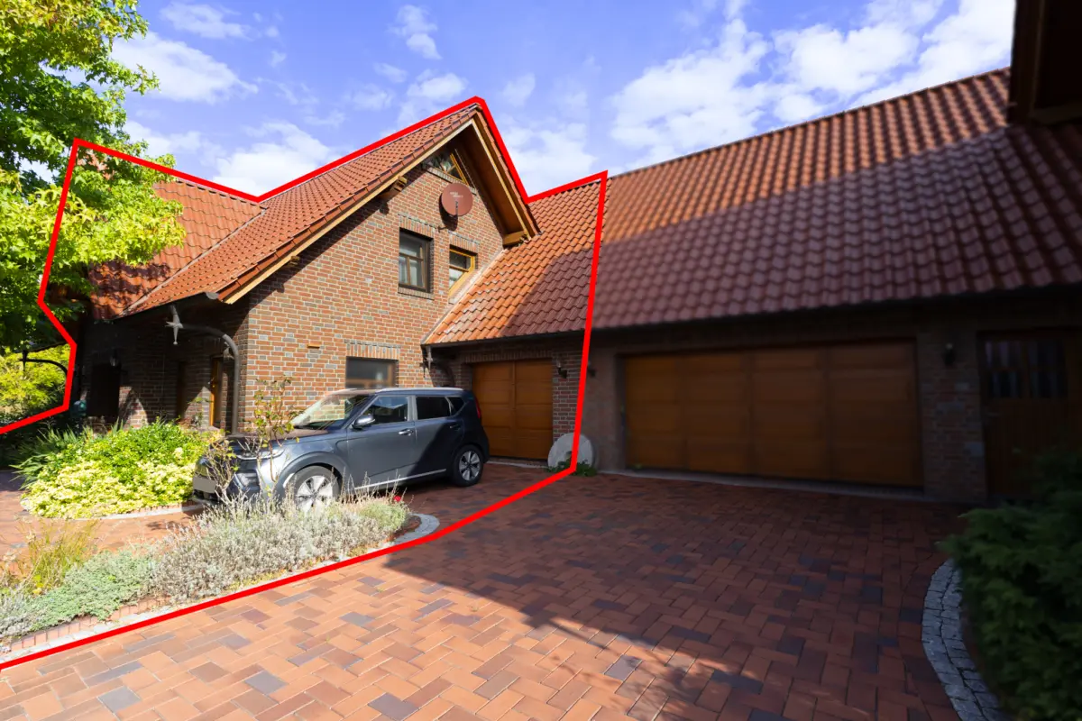 Außenansicht und Garage