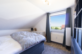 WE OG links: Schlafzimmer