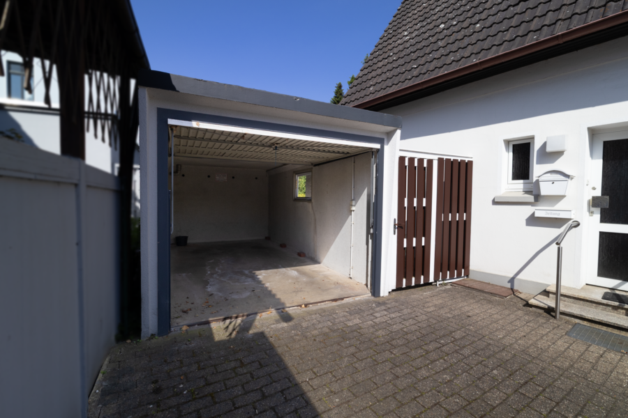 Garage/ Hauseingang