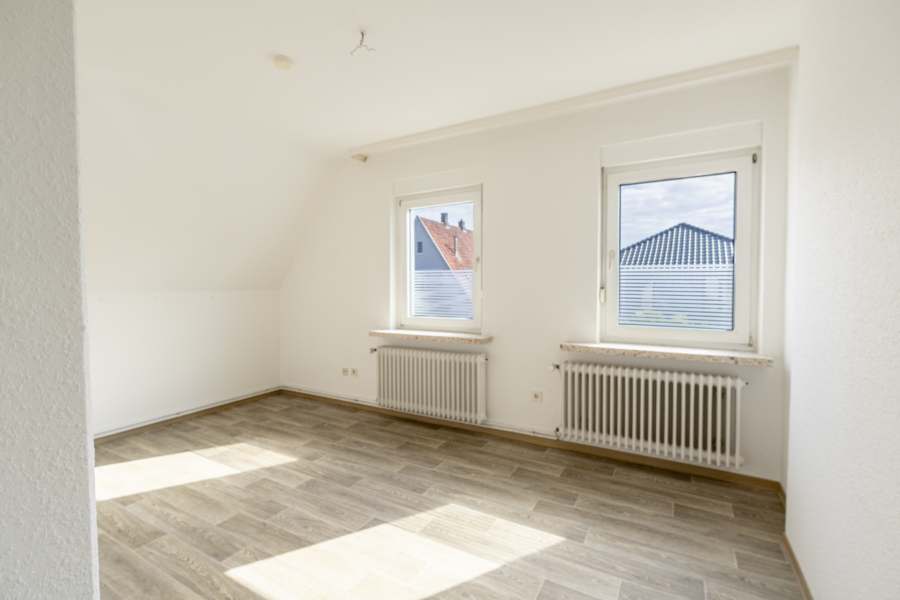 Zimmer 1 OG